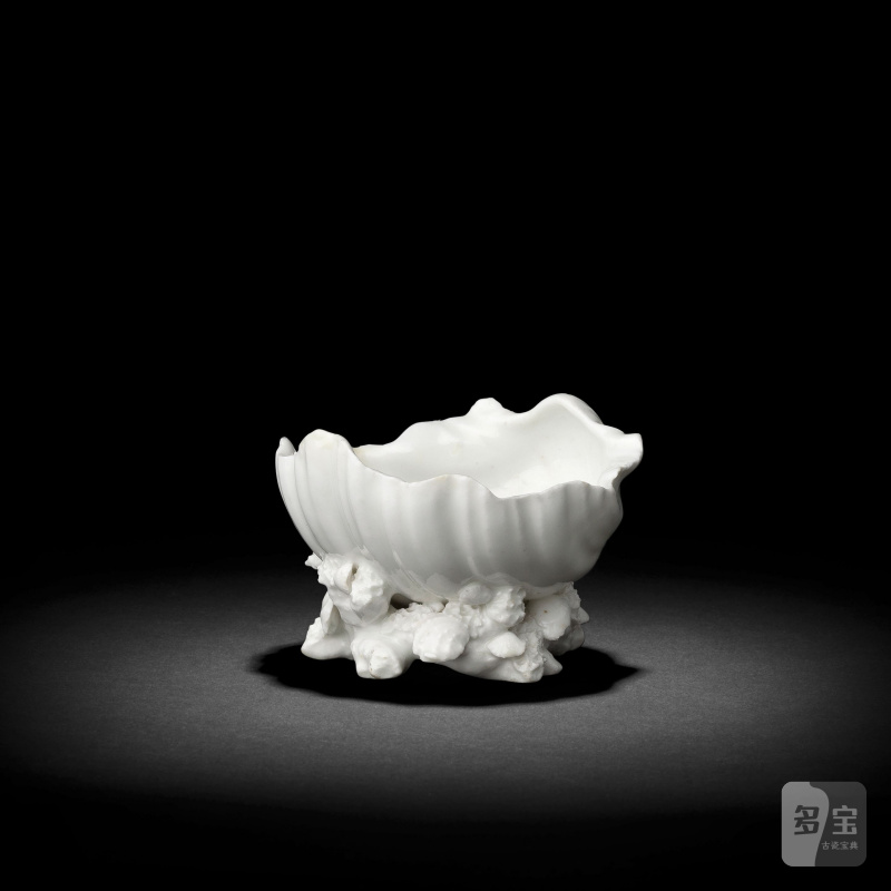 A Chelsea white shell salt, circa 1745-49 - 图2
